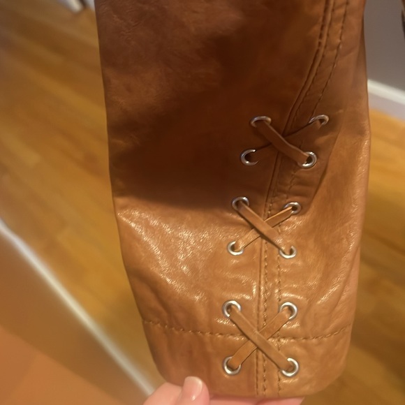 Michael Kors caramel color, 100% genuine, leather jacket - Picture 5 of 5